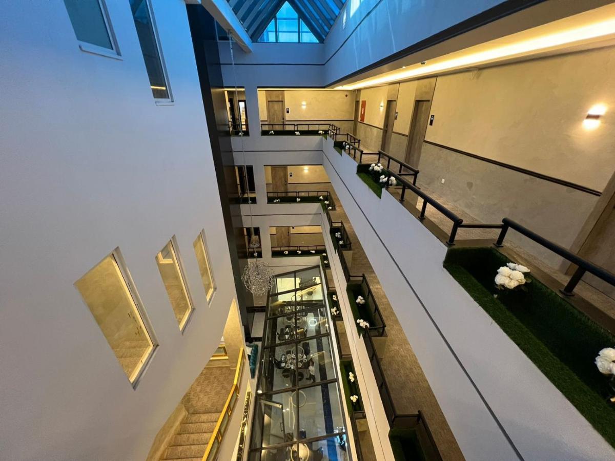 Kaya Hotel Amman Exteriör bild